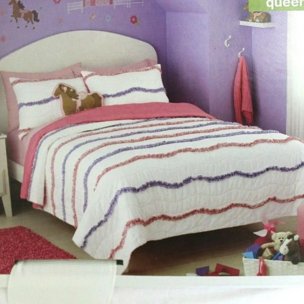 Circo Wave Collection Quilt Only Full/Queen Cameo White with Pink Purple Ribbons